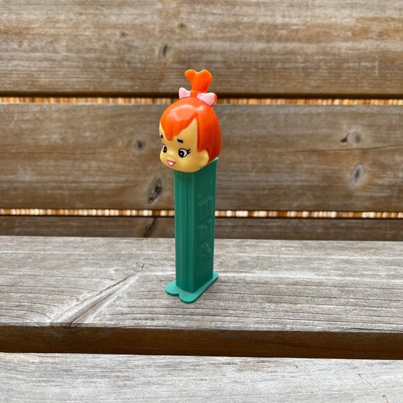 VINTAGE 90s 🍭 PEBBLES PEZ DISPENSER . 1992 FLINTSTONES MEMORABILIA . RETRO CANDY - Picture 3 of 16